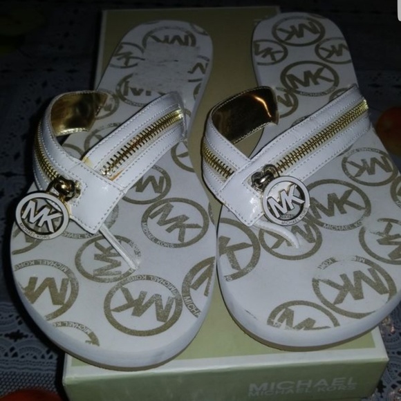 Michael Kors Flip Flops - Picture 1 of 1